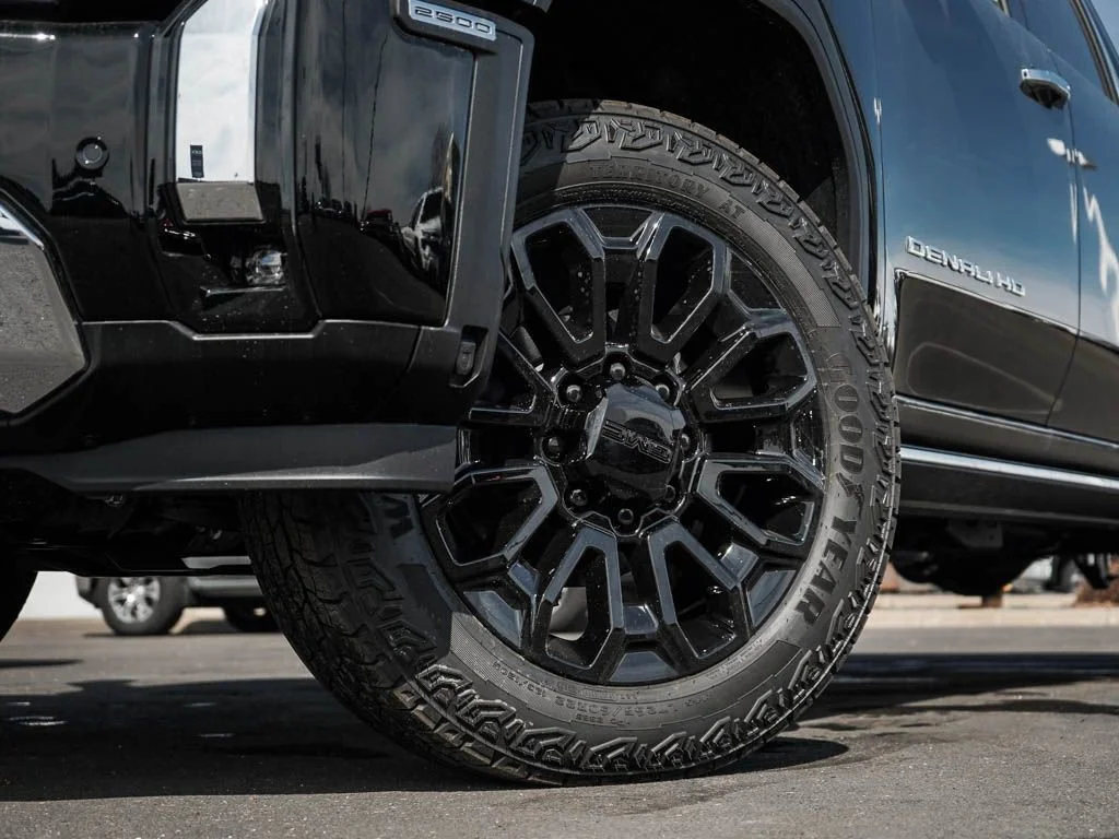 2026 GMC Sierra 2500HD Denali - Photo 6