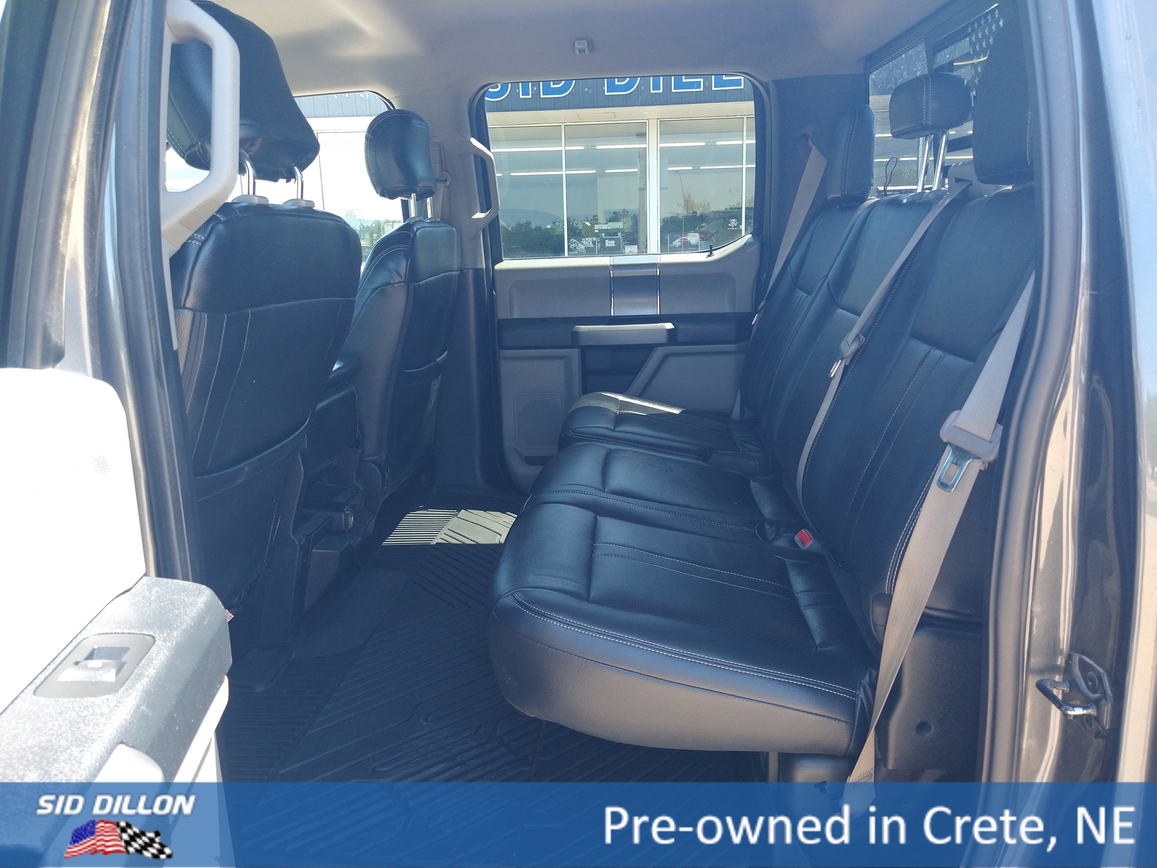 Used 2017 Magnetic Metallic Ford XLT image 6