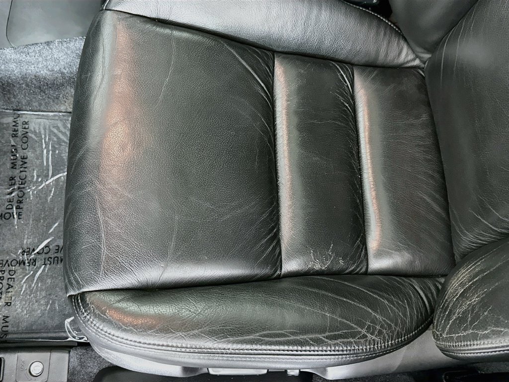 Used 2005 Silver Frost Metallic Honda EX-L image 18