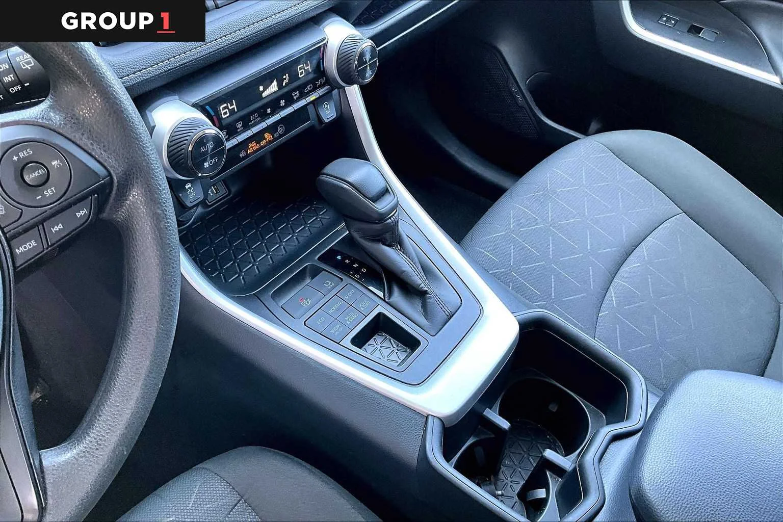 Used 2025 Ice Cap Toyota XLE image 17