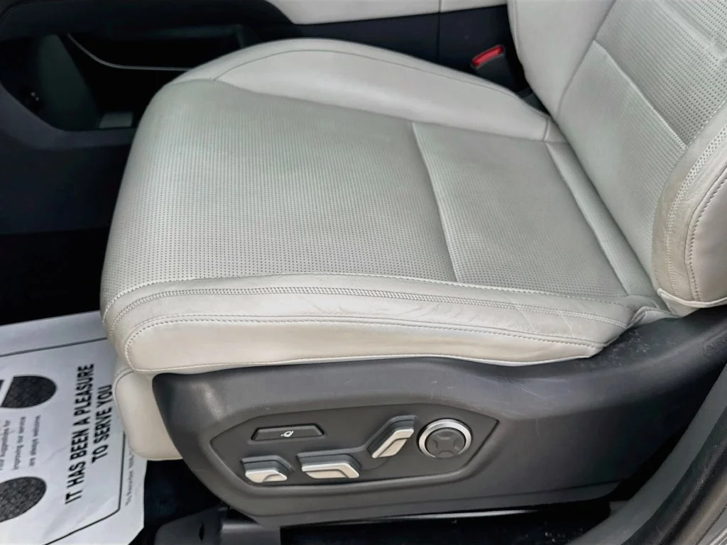 Used 2024 Gray Hyundai Calligraphy image 23