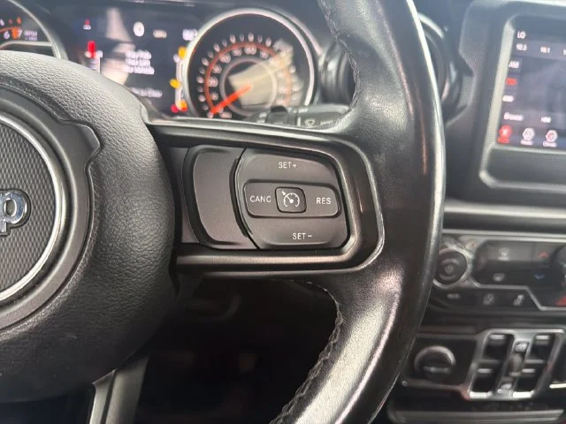 Used 2020 White Jeep Unlimited Sport Altitude image 27