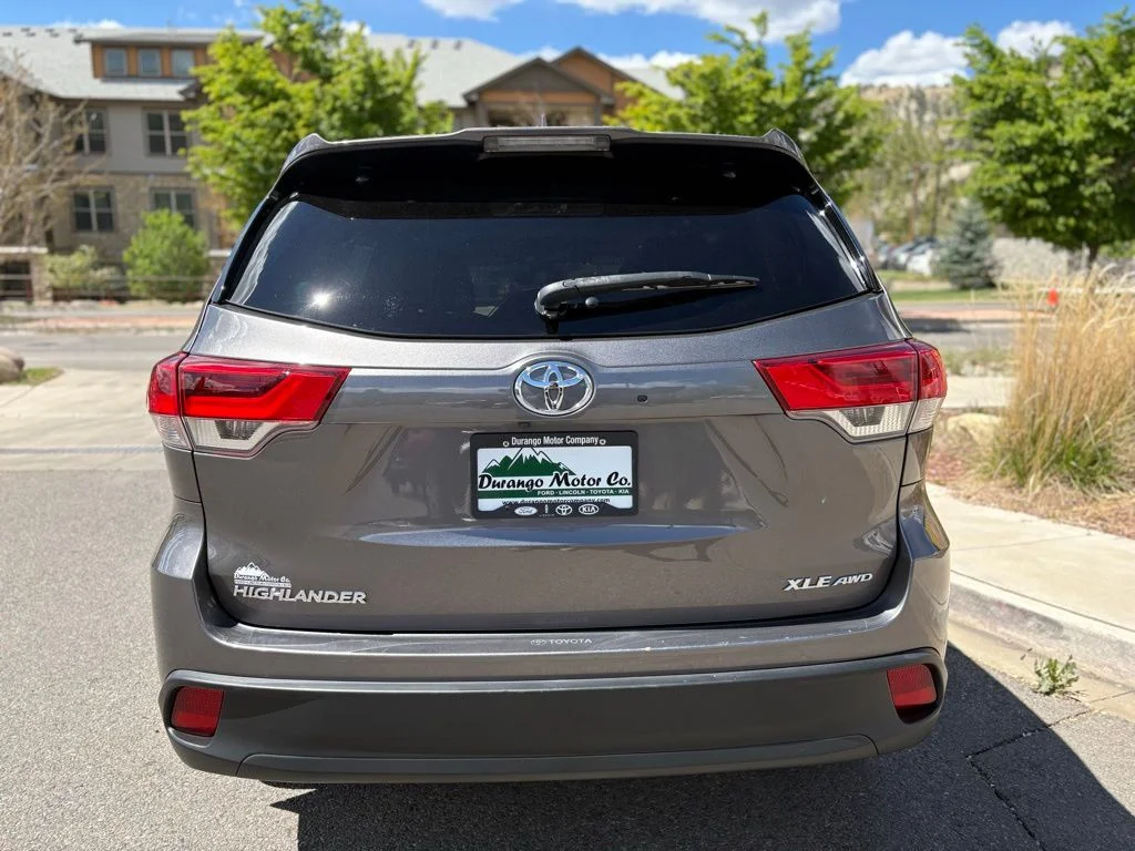 Used 2019 Predawn Gray Mica Toyota XLE image 7