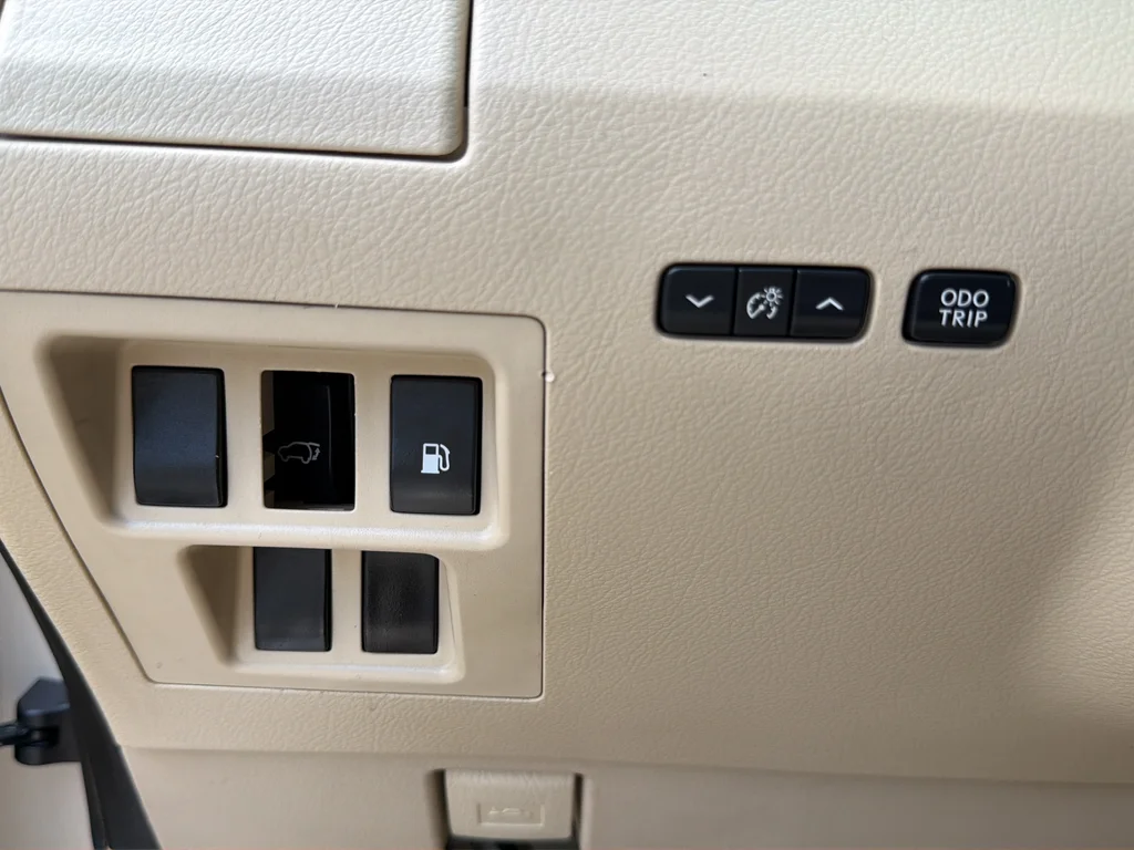 Used 2010 Gold Lexus 350 image 22
