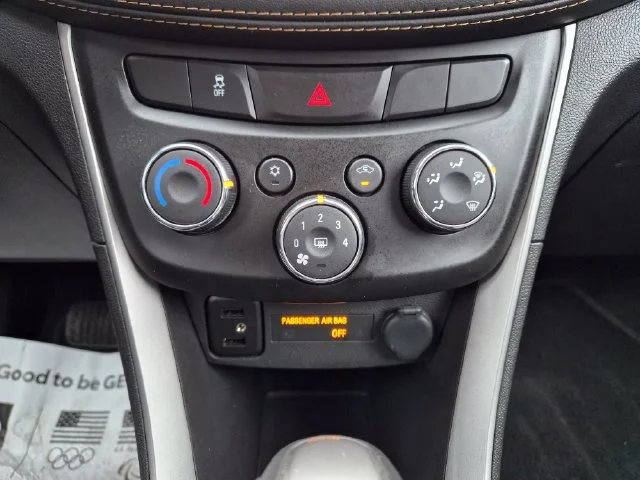 2022 Chevrolet Trax LT - Photo 25