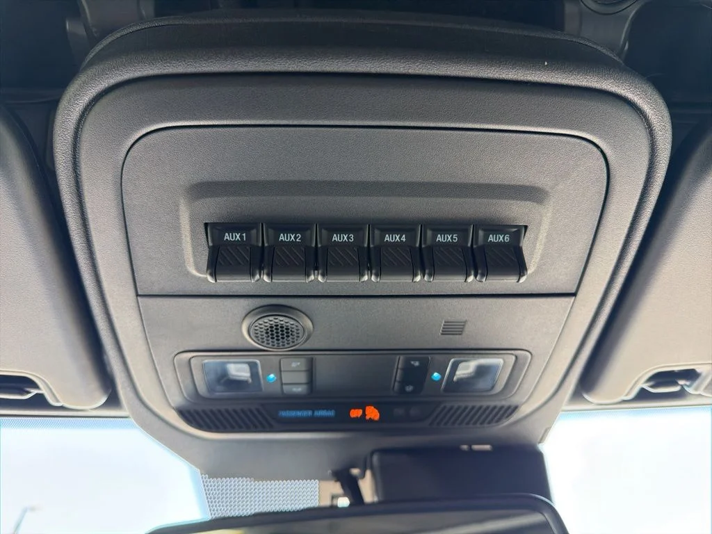 Used 2022 Gray Ford Wildtrak image 32