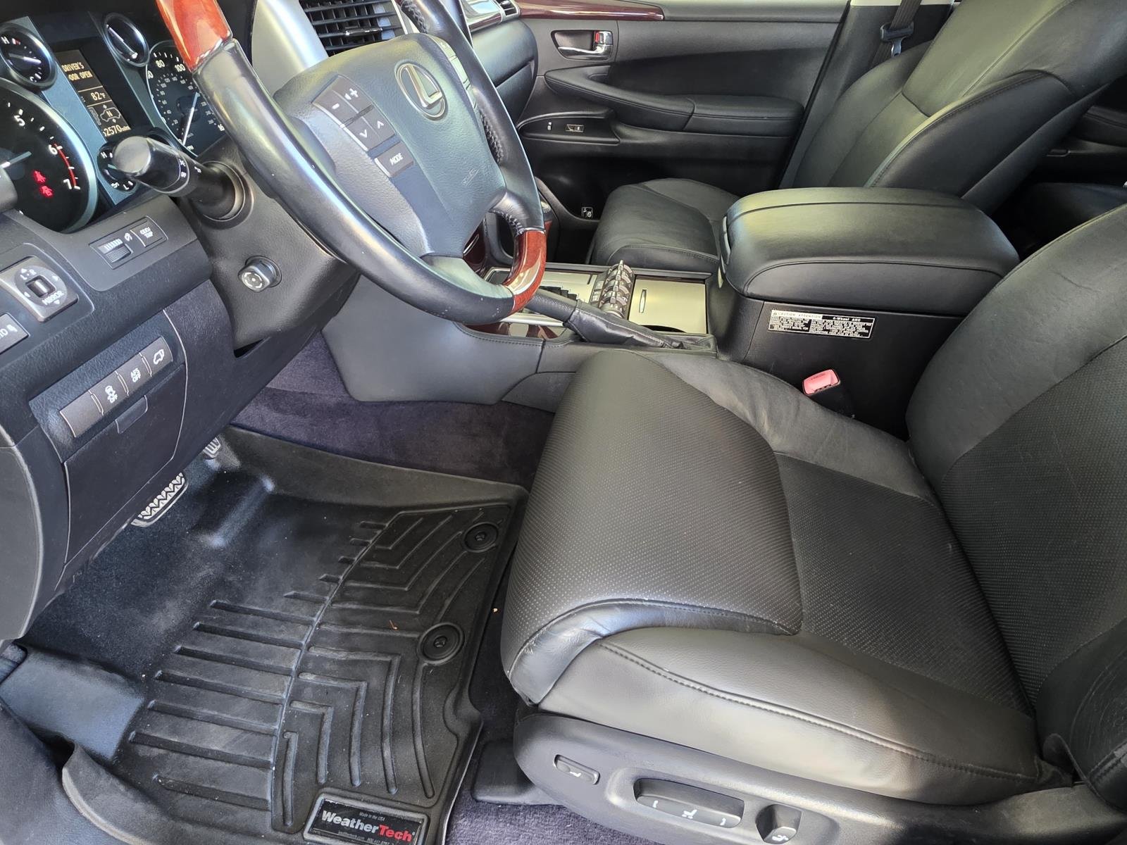 Used 2015 Silver Lexus 570 image 6