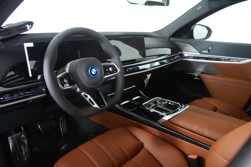 Certified Used 2026 Black Sapphire Metallic BMW xDrive60 image 13