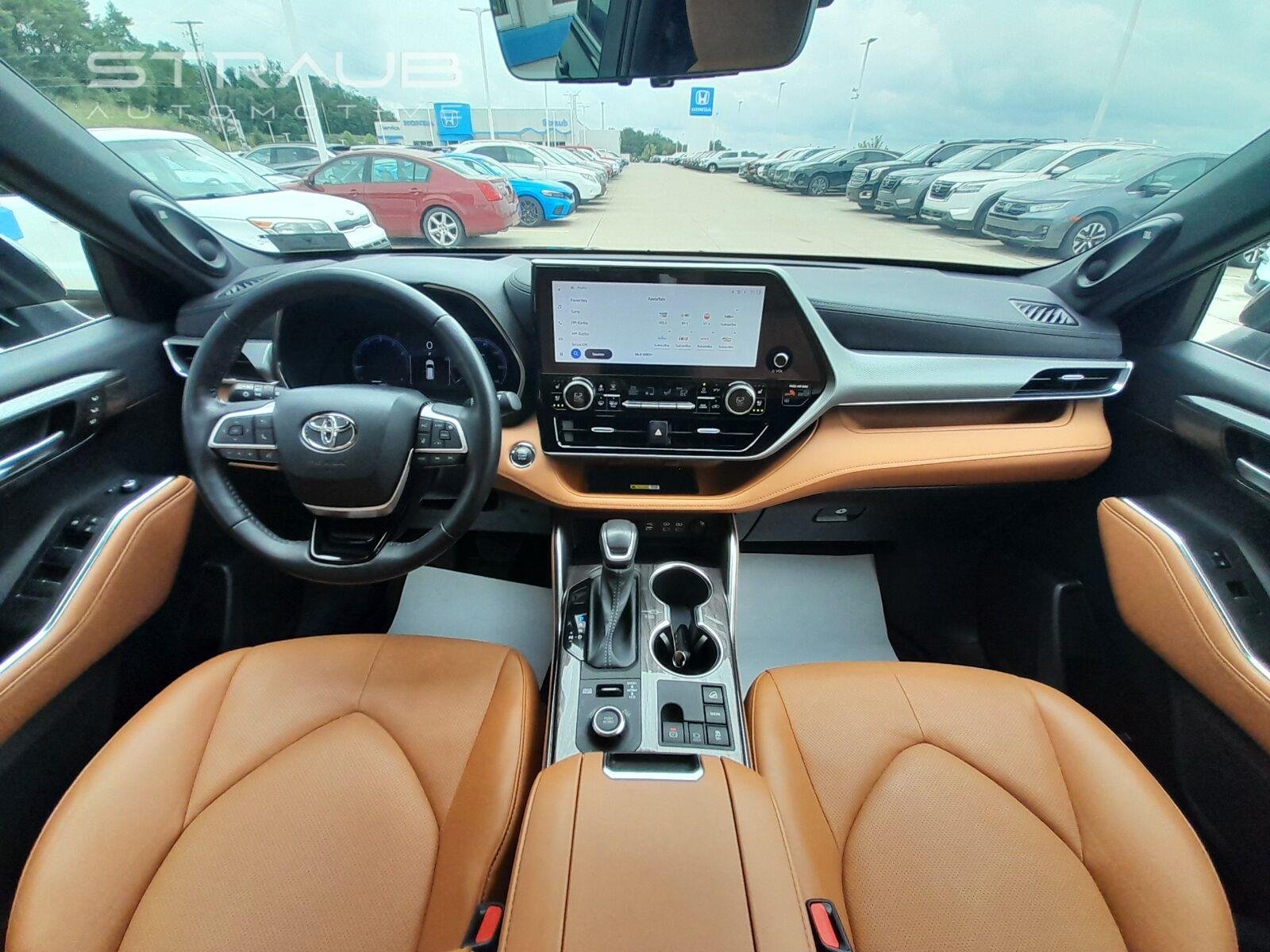 2023 Toyota Highlander Platinum - Photo 44