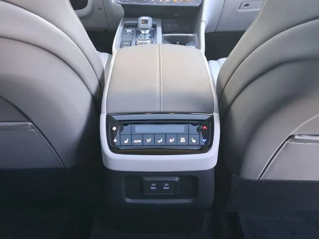 New 2027 MINERAL BLACK INFINITI Luxe FWD image 24