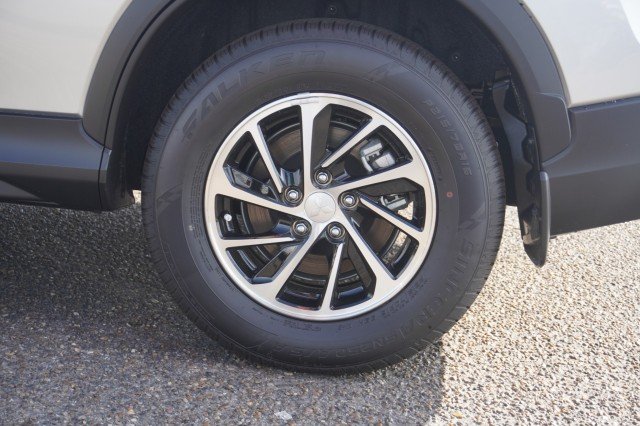 New 2026 Alloy Silver Metallic Mitsubishi ES image 13