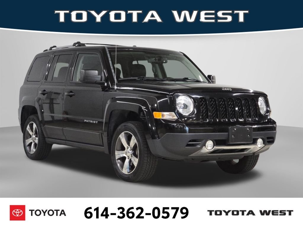 Used 2016 Black Jeep Latitude image 3