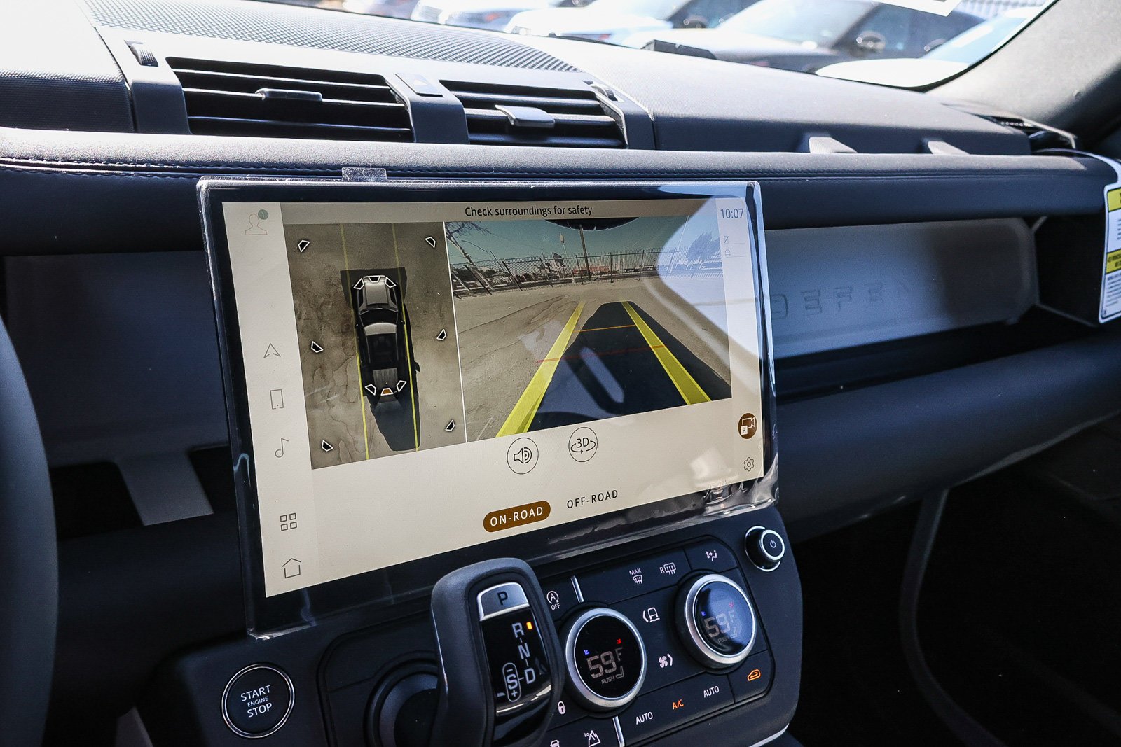 New 2026 Fuji White Land Rover X-Dynamic SE image 27