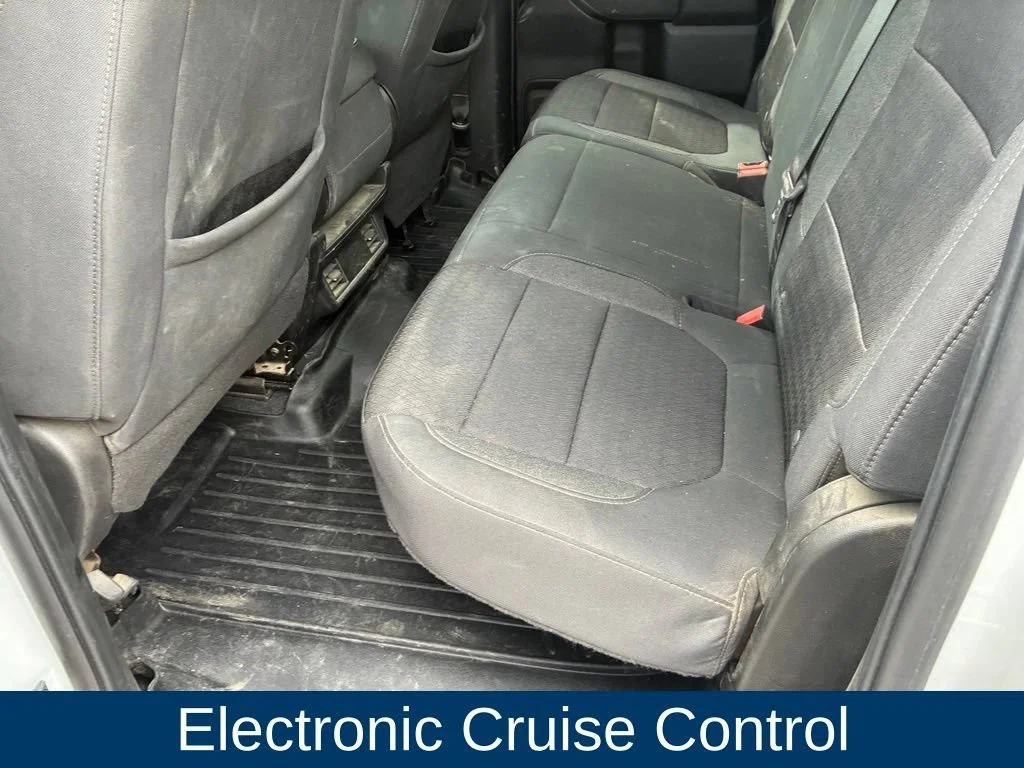 Used 2022 Summit White Chevrolet Custom image 24