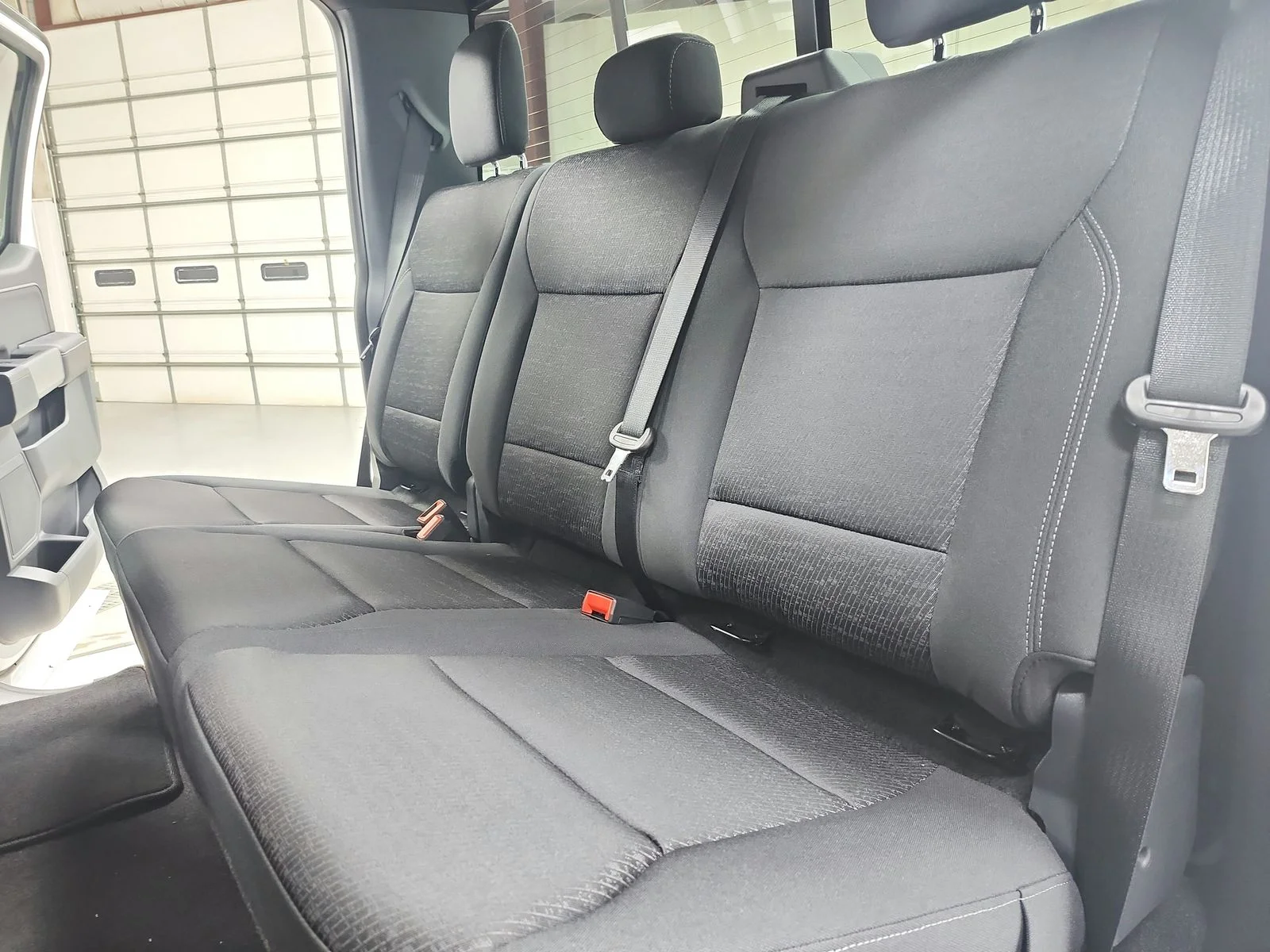 New 2026 Oxford White Ford XLT image 40