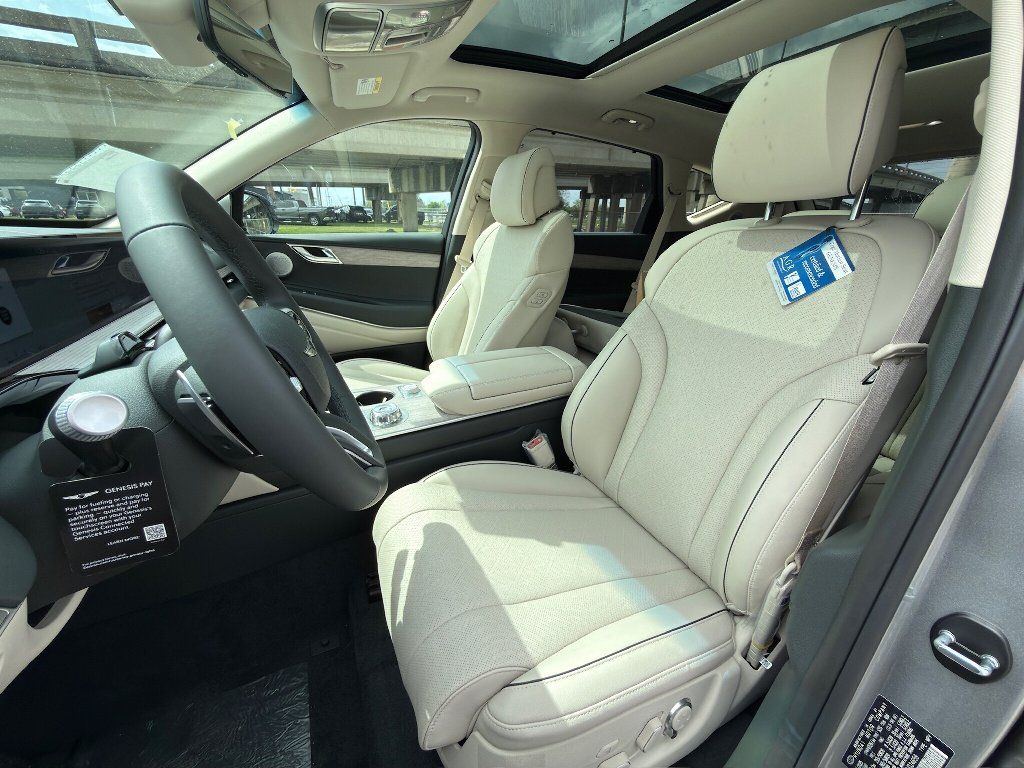 New 2026 Savile Silver Metallic Genesis 3.5T ADVANCED image 11