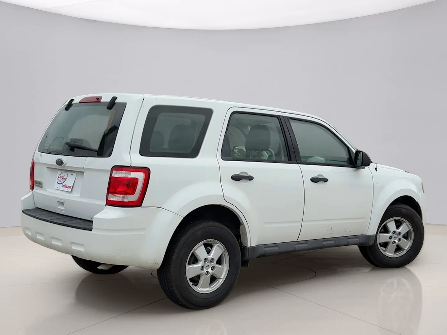 Used 2010 White Ford  image 5