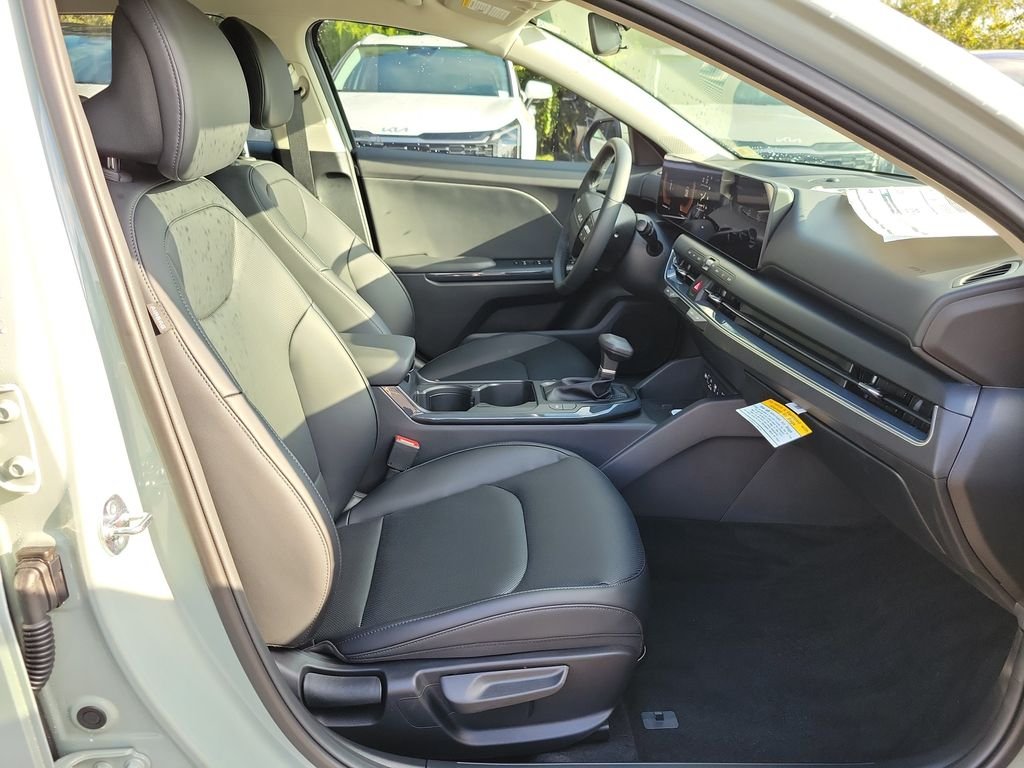 New 2026 Morning Haze Kia EX Hatchback image 7