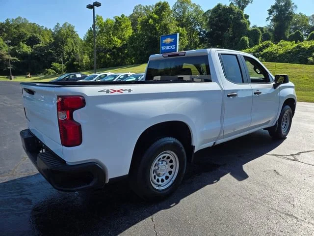 Used 2022 Summit White Chevrolet WT image 8