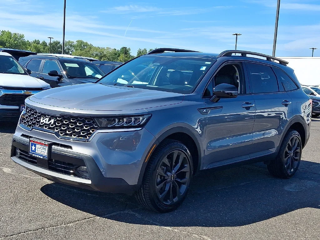 Used 2023 Silver Kia X-Line EX image 6
