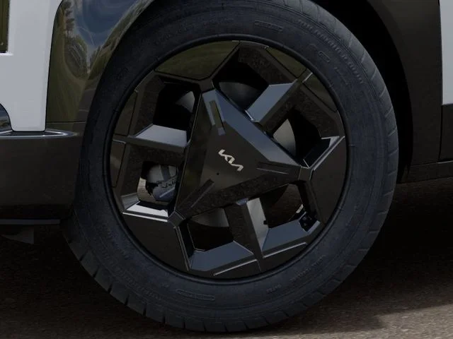 New 2027 Snow White Pearl Kia X-Line S image 9