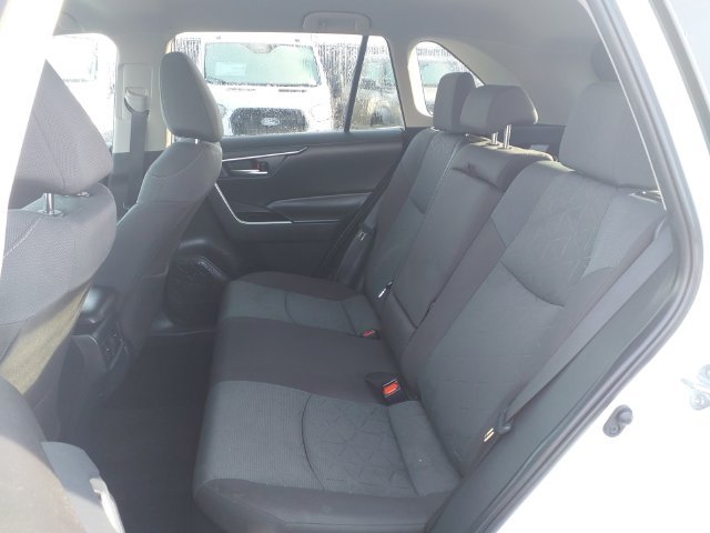 Used 2025 White Toyota XLE image 22