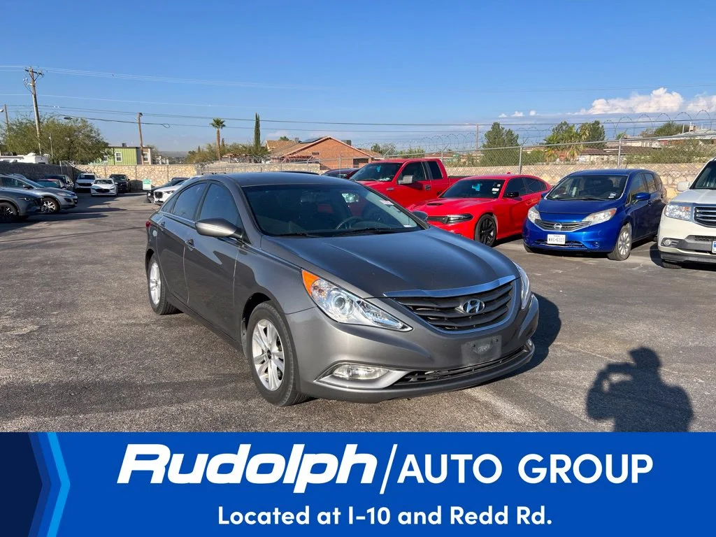 Used 2013 Gray Hyundai GLS image 7