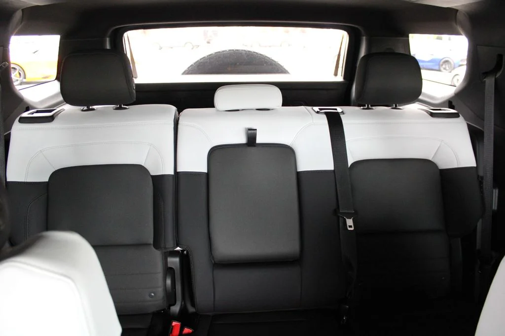 Used 2025 Black GMC 2X image 19