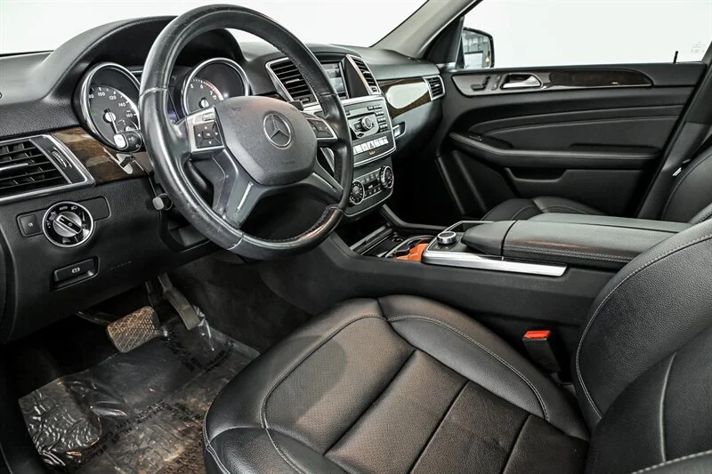 Used 2014 Black Mercedes-Benz ML 350 4MATIC® image 16