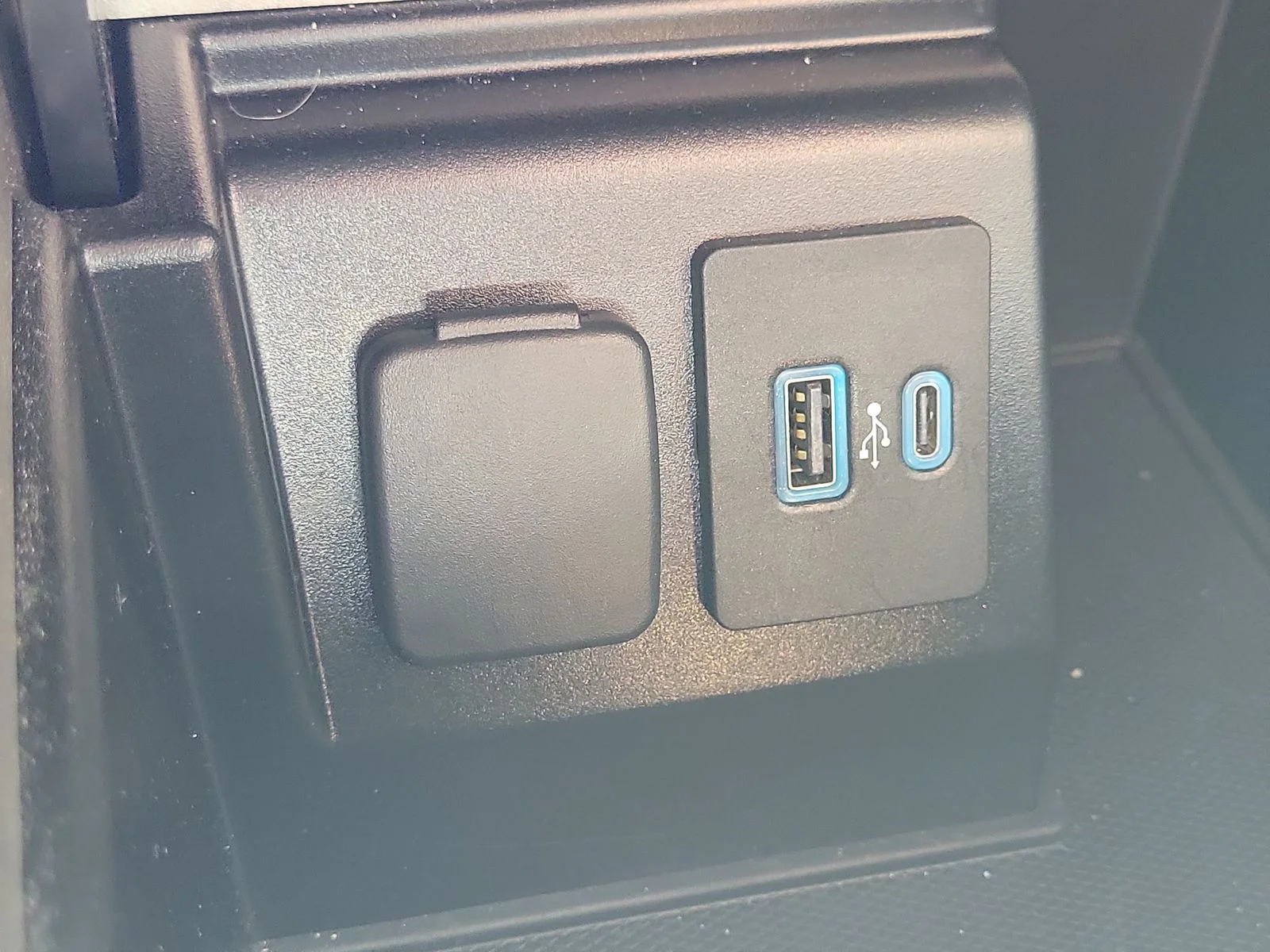 Certified Used 2020 White Ford Base image 27