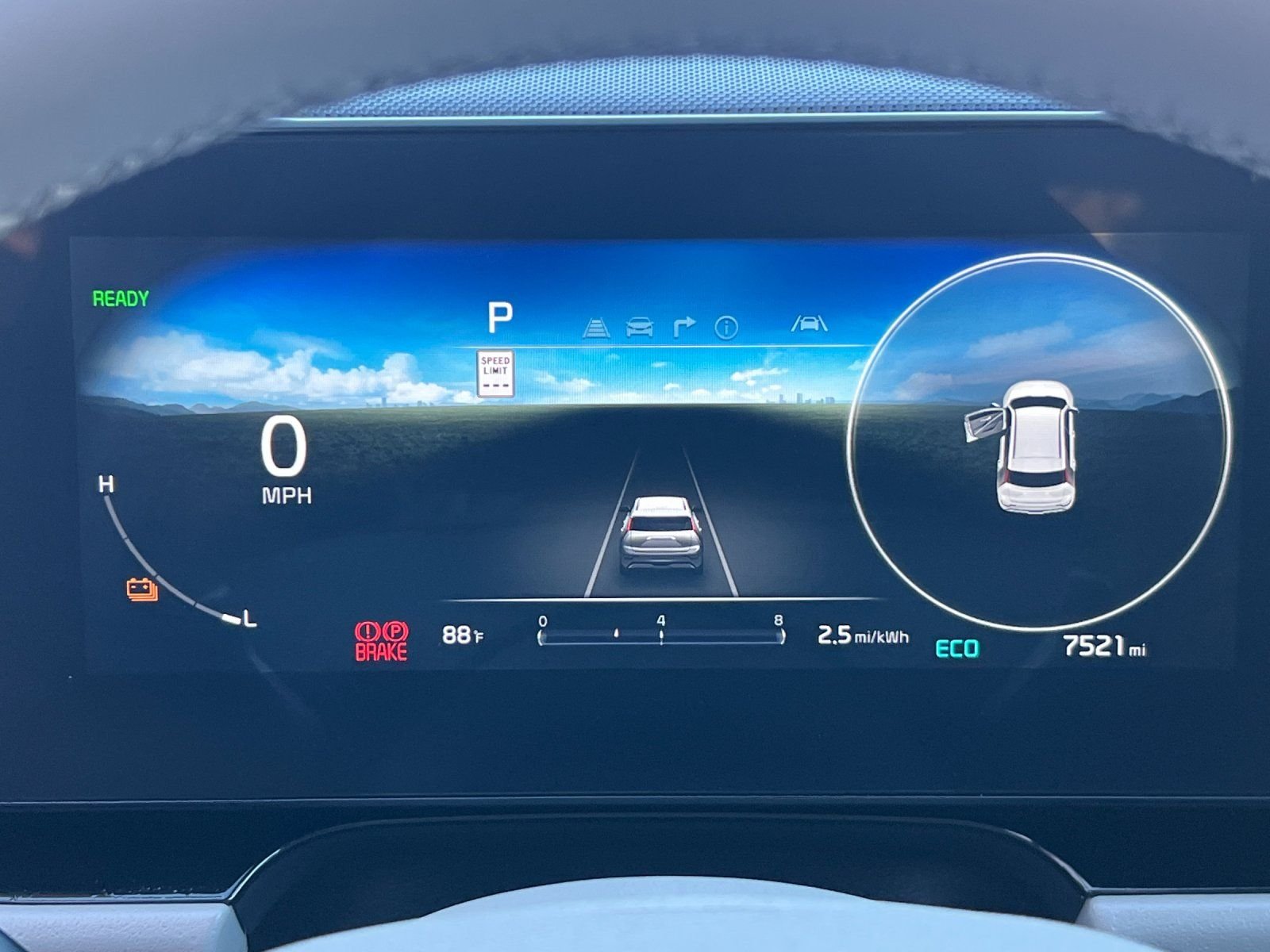 Certified Used 2023 Green Kia Wind image 24