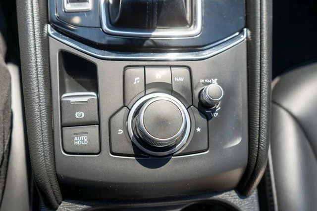 Used 2020 Black Mazda Touring image 33