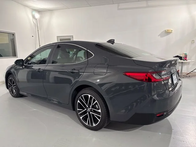 Used 2026  Toyota XLE image 5