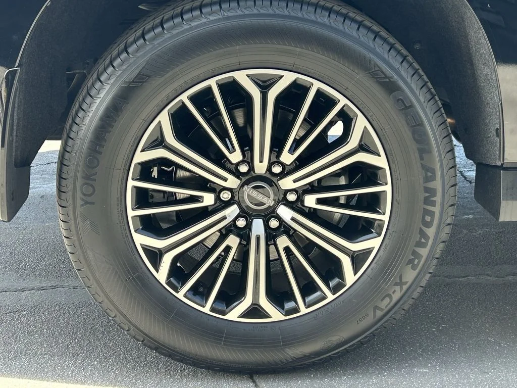 New 2026 Super Black Nissan Platinum image 7