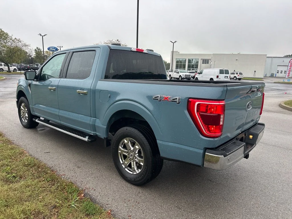 Used 2023 Blue Ford XLT image 8