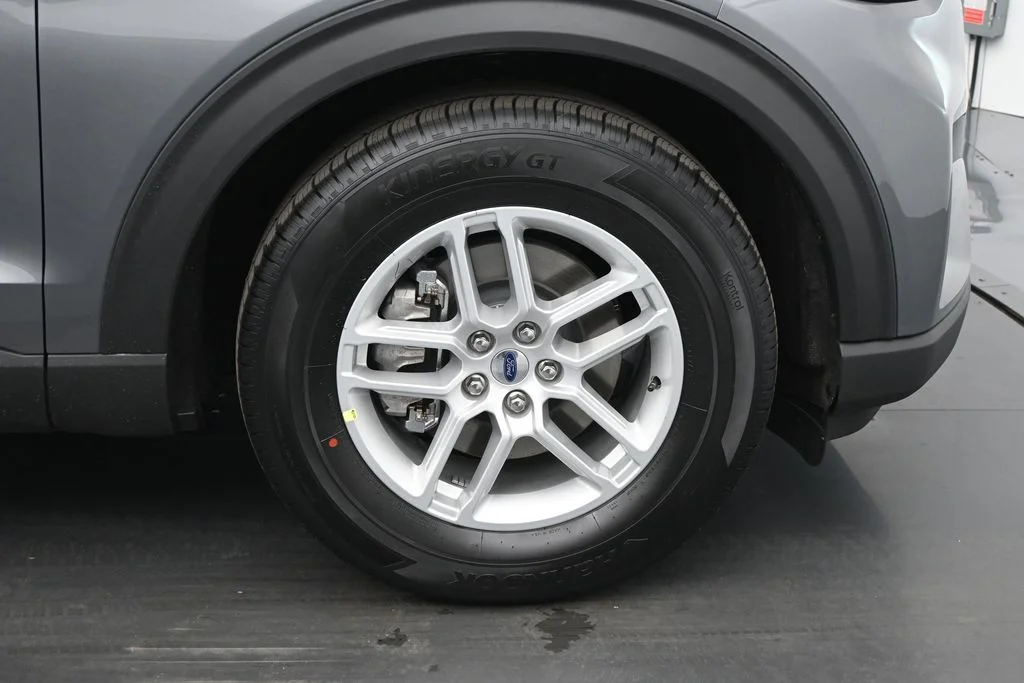 New 2026 Carbonized Gray Metallic Ford Active image 23