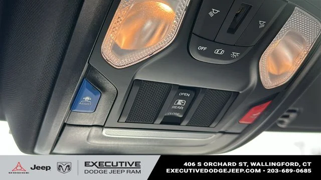 New 2026 Diamond Black Crystal Pearl-Coat Exterior Paint RAM Big Horn/Lone Star image 19