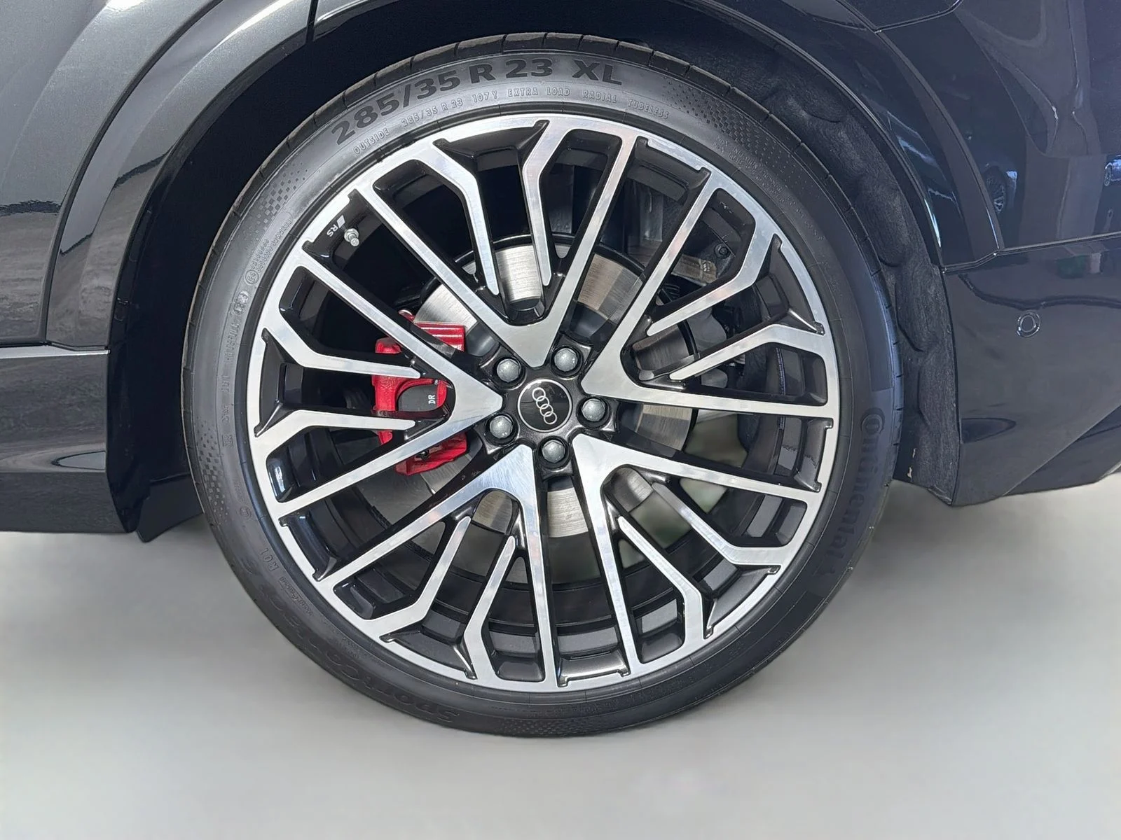 New 2026 Black Audi 4.0T Prestige image 33