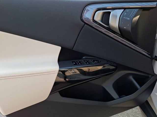 New 2026 Dune Grey Metallic BMW 30 xDrive image 10