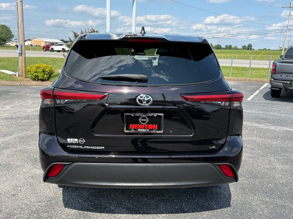 Used 2022 Brown Toyota LE image 47