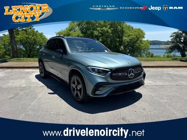 Used 2025 Green Mercedes-Benz GLC 350e image 1