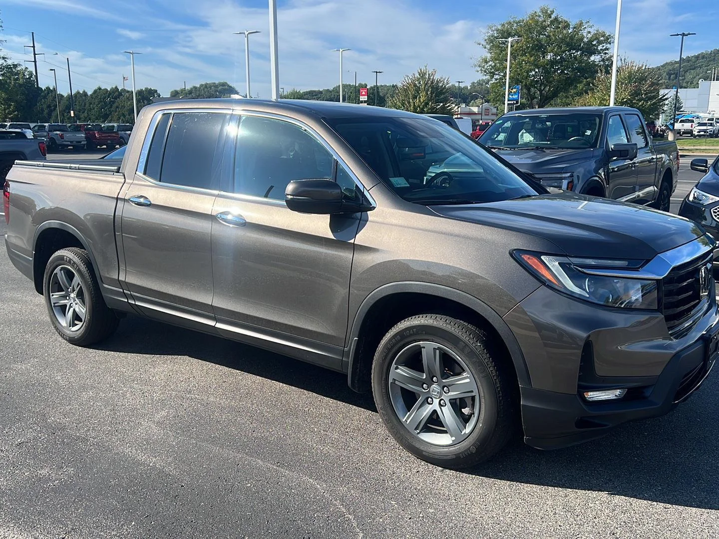 Used 2022 Pacific Pewter Metallic Honda RTL-E image 2