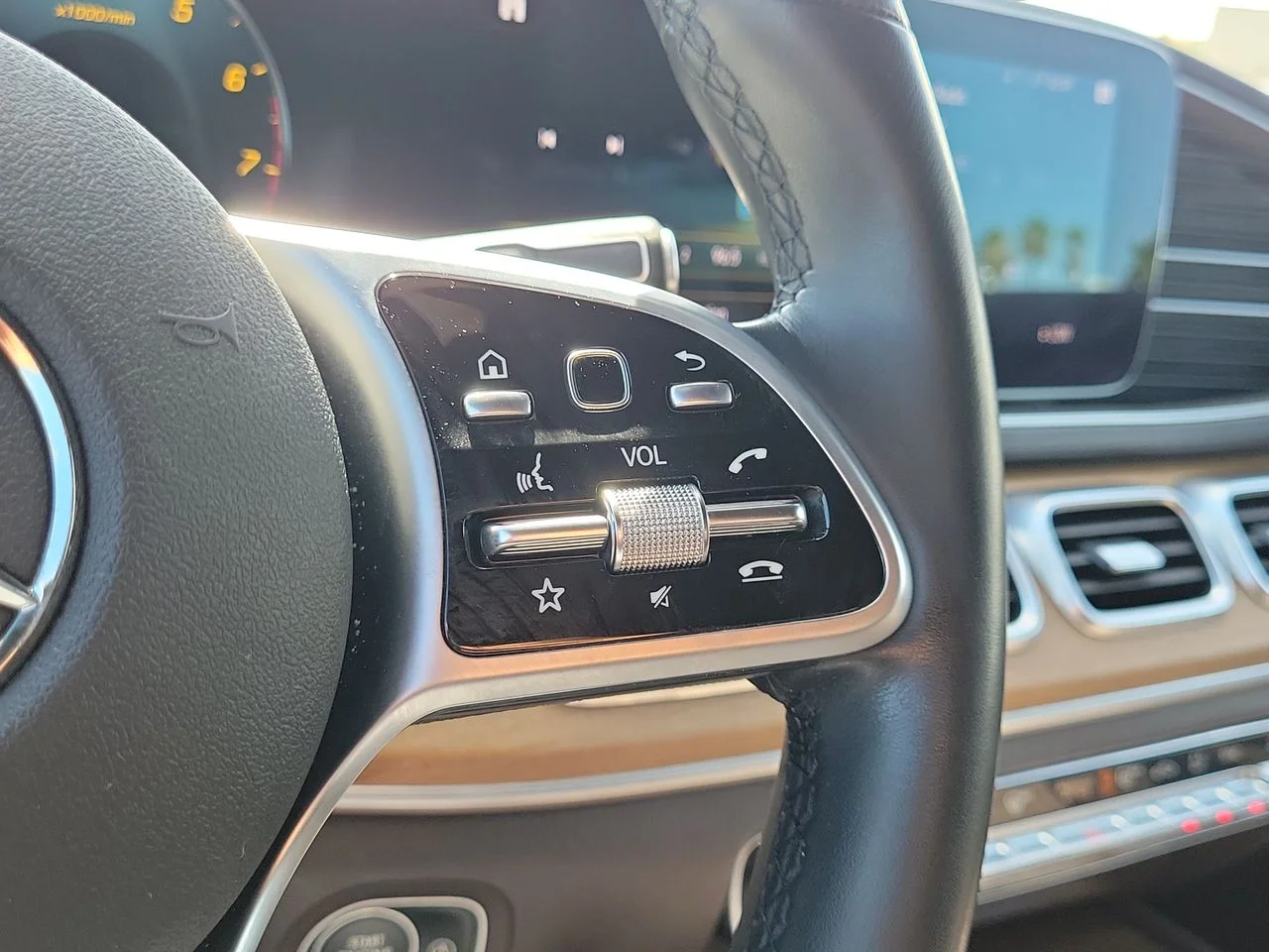 Certified Used 2022  Mercedes-Benz GLE 350 image 33