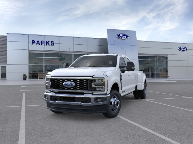 New 2026 Star White Metallic Tri-Coat Ford F-350® Lariat® image 2