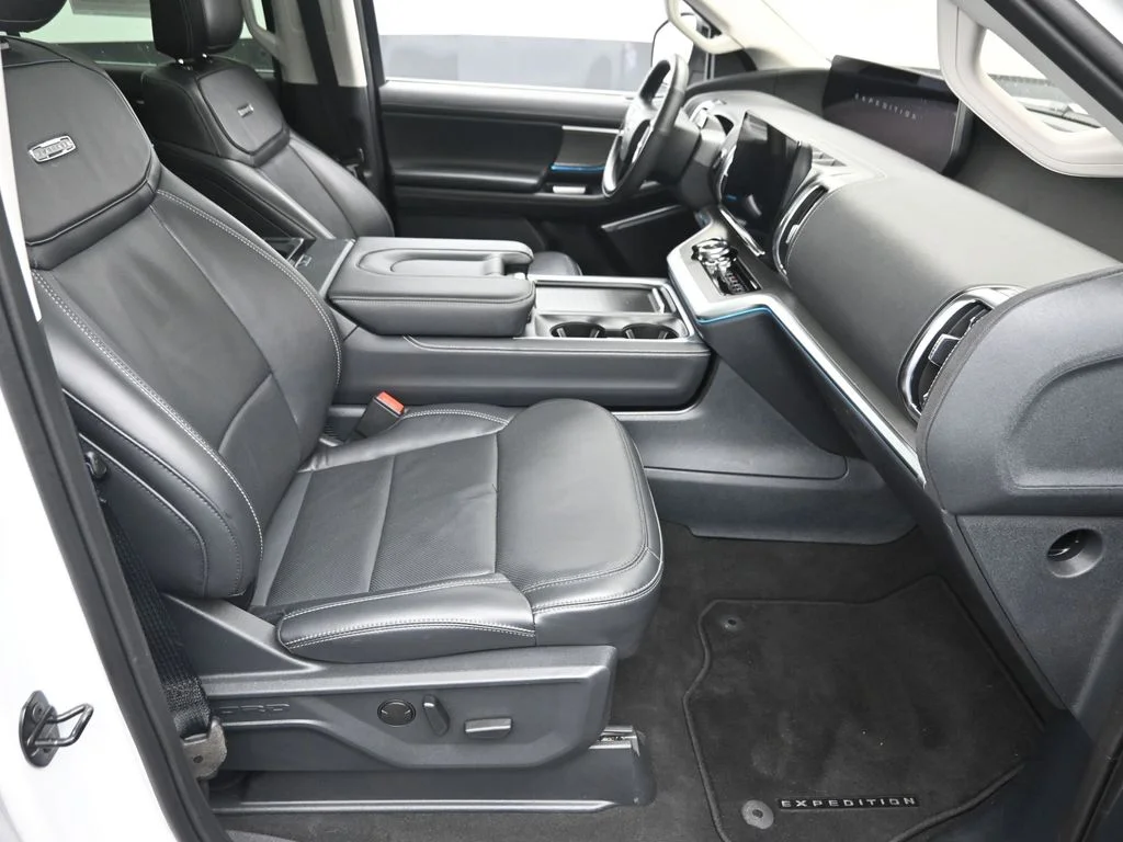 Certified Used 2025 White Ford Platinum image 9