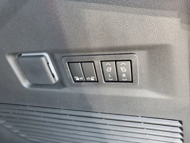 New 2026 Onyx Black GMC Elevation image 33