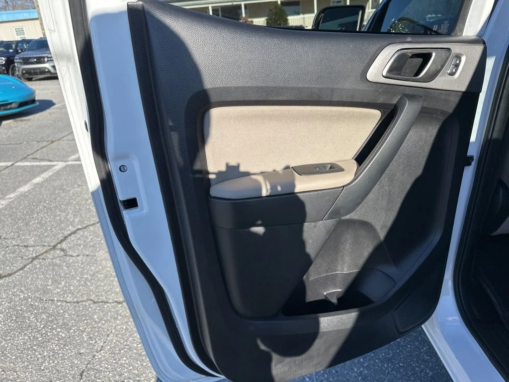 Used 2019 White Ford XLT image 24