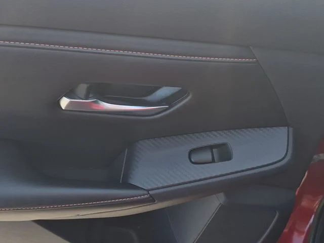 Used 2020 Red Nissan SR image 25