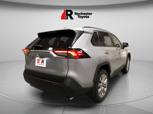 Certified Used 2025 Silver Toyota XLE Premium image 3