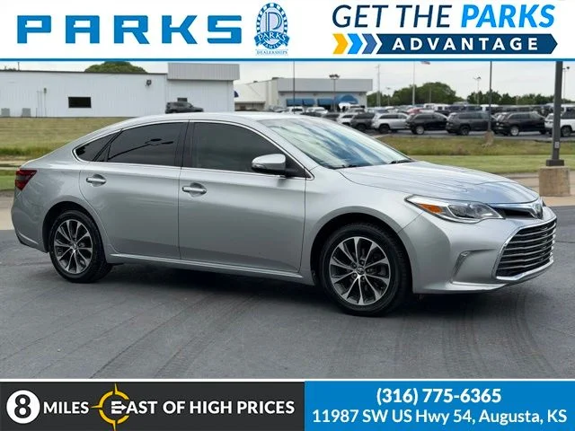 2018 Toyota Avalon XLE's photo